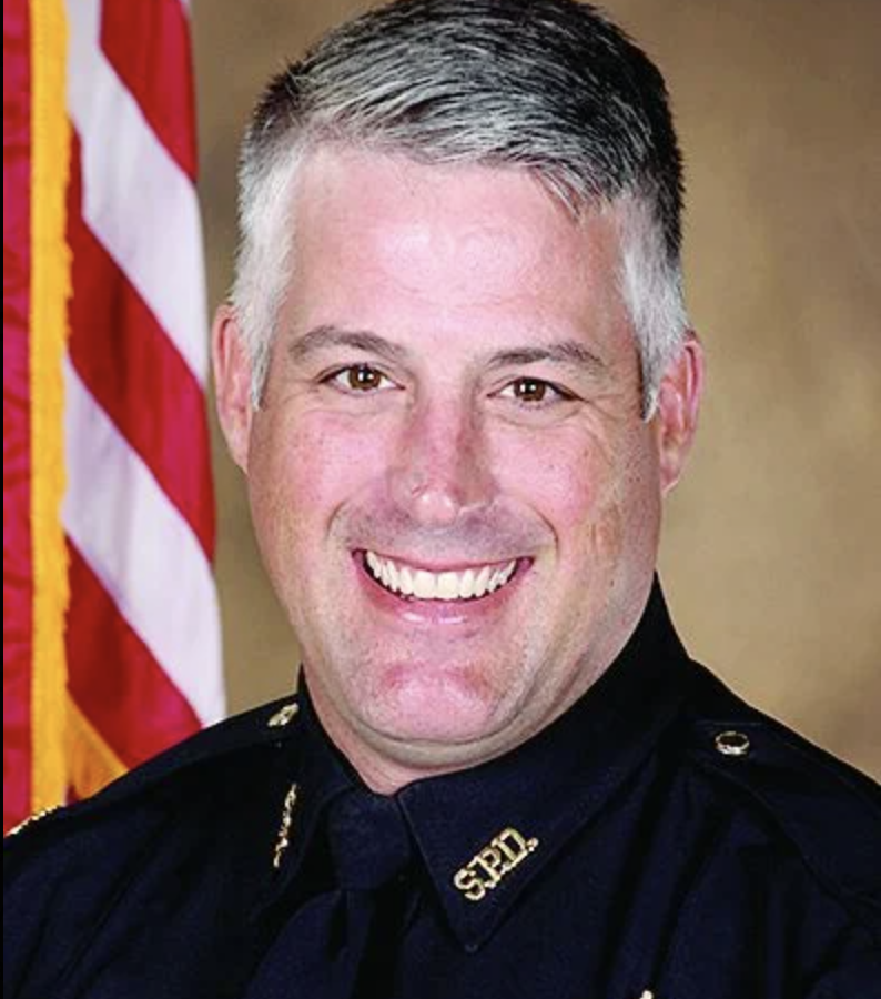 Ron Latimer retires after 32 years in the Scottsboro Police Department